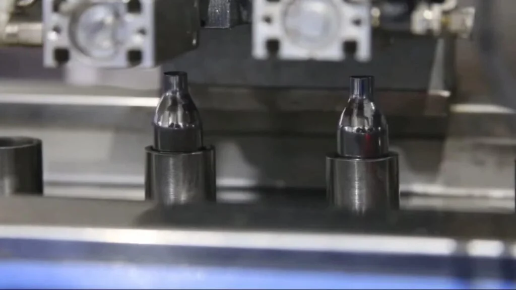 Seal-Placement-A-sealing-ring-is-added-to-inspected-cartridges-1024x576
